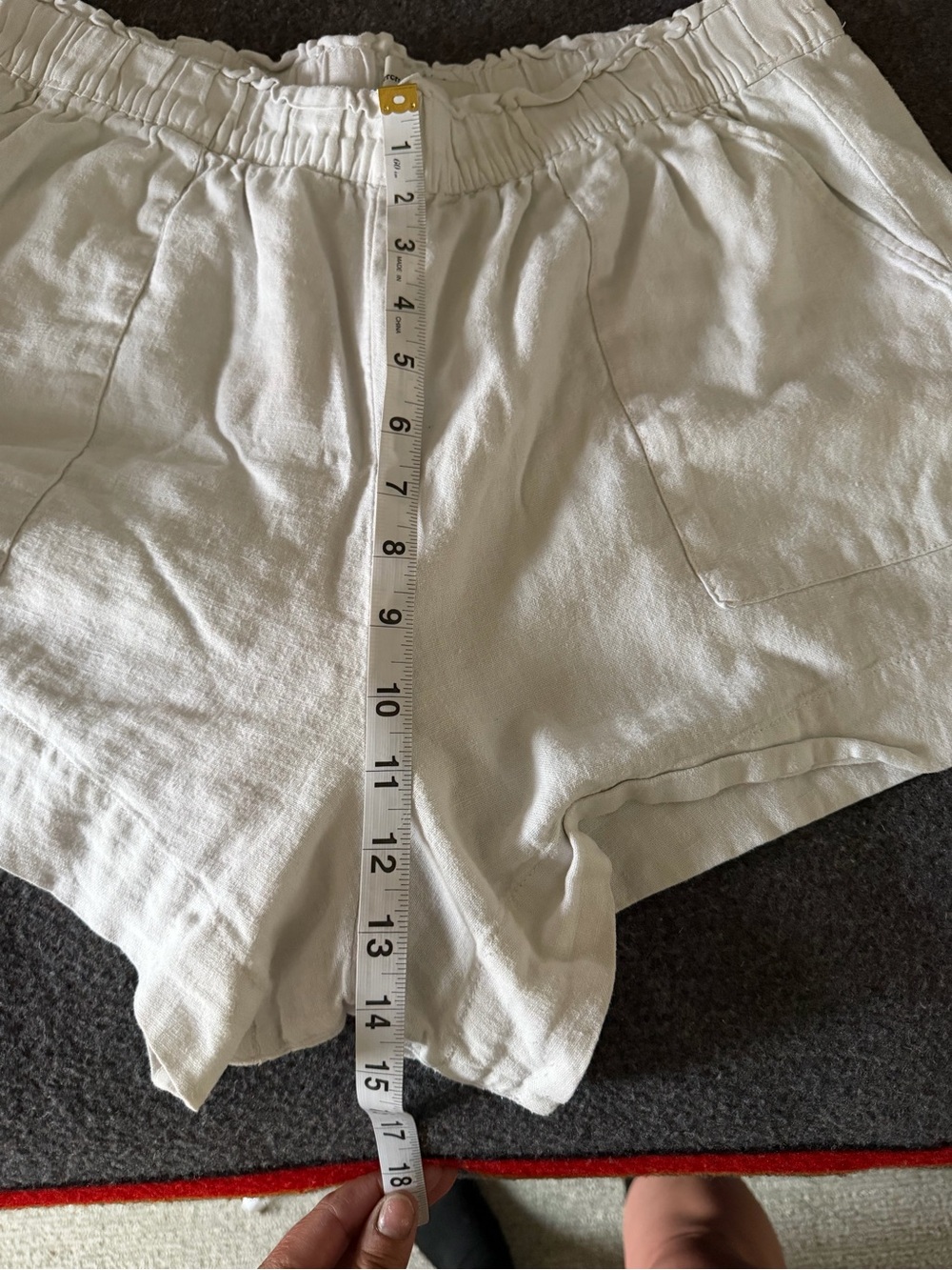 Abercrombie & Fitch White High-Waist Elastic Linen-Blend Shorts - Picture 5 of 7